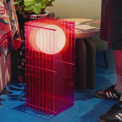 Lớp big rectangle in electric pink acrylic